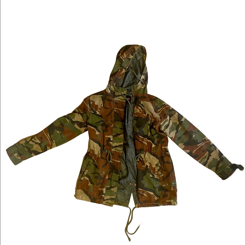 Women’s camouflage jacket